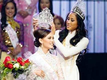 Hình ảnh mới nhất đêm chung kết HHVN toàn cầu 2009