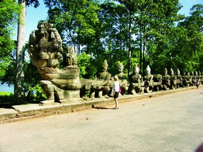 “Thế giới Naga” ở  Campuchia