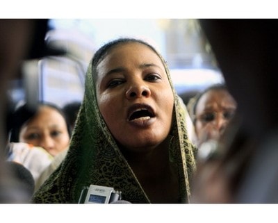 Sudan thả nữ phóng viên bị kết tội vì mặc quần