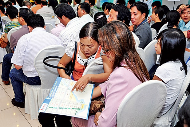 Tung “chiêu” làm giá bất động sản