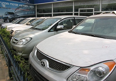 Ôtô nhập khẩu tăng kỷ lục