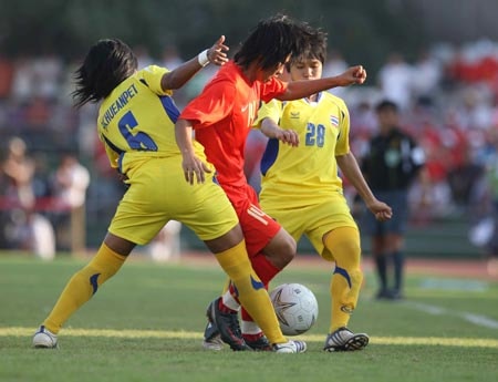 Hạ Thái Lan 3-0 ở chấm 11m nữ VN đoạt chức vô địch
