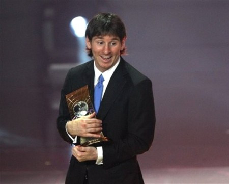 Messi giành giải “Cầu thủ xuất sắc nhất TG 2009”