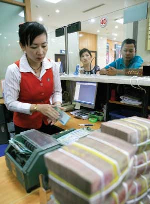 Ngân hàng Nhà nước “tiếp” vốn ngoại tệ