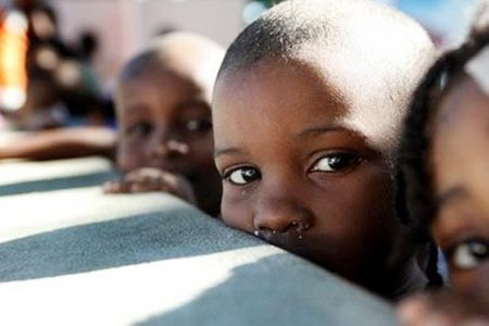 Haiti bắt 10 người Mỹ tình nghi buôn bán trẻ em 