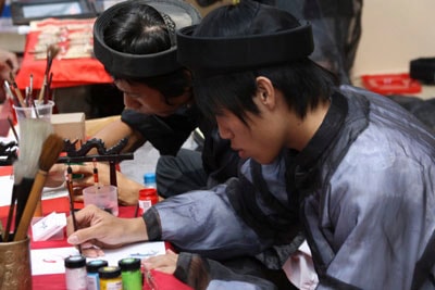 TPHCM: Dạo “phố” ông đồ