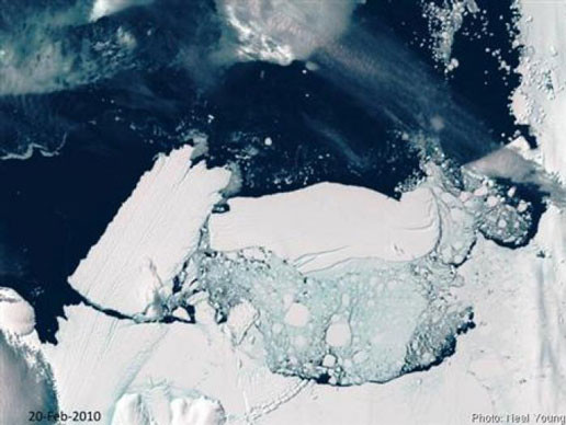 Xuất hiện tảng băng trôi khổng lồ đe dọa khí hậu trái đất