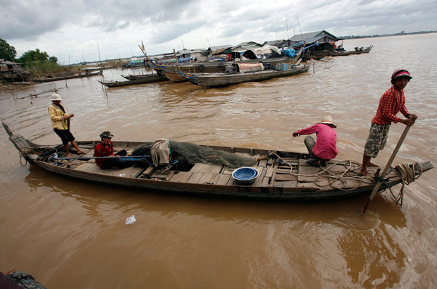 Sông Mê Kông cạn kỷ lục, hàng chục triệu người bị ảnh hưởng