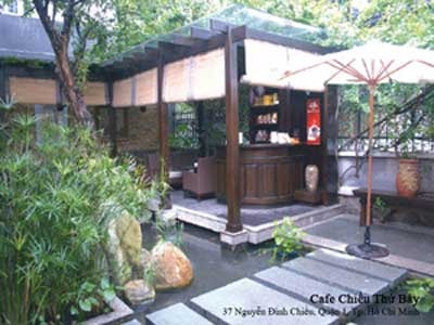 Quán Cà Phê Thứ Bảy