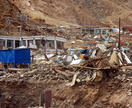 Động đất Trung Quốc: 589 người thiệt mạng