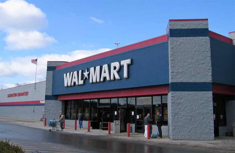 Wal-Mart tái lập ngôi vương doanh nghiệp Mỹ 