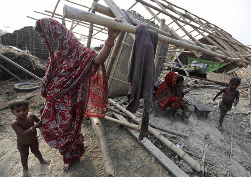 Hơn 120 người chết do bão lớn tại Ấn Độ