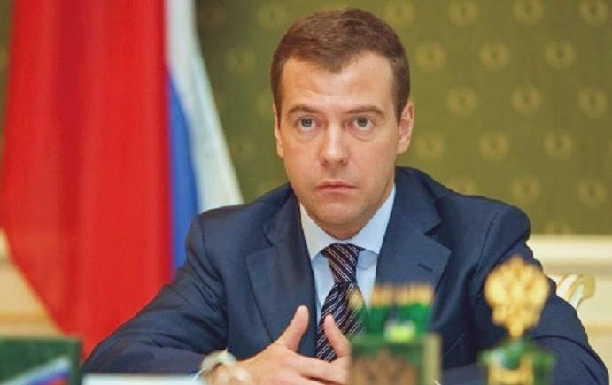 Medvedev kêu gọi đầu tư nước ngoài cải thiện tình hình đất nước 