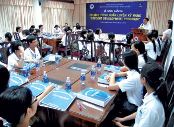 Nhân lực trong tầm tay