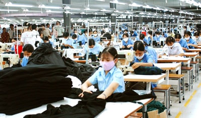 Doanh nghiệp dệt may lo vì... nhiều đơn hàng