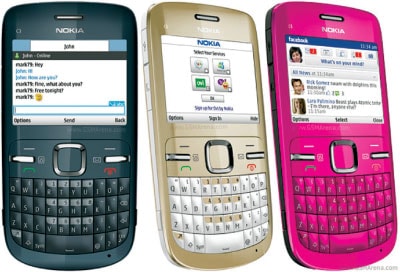 Nokia C3: Bàn phím QWERTY đầy đủ
