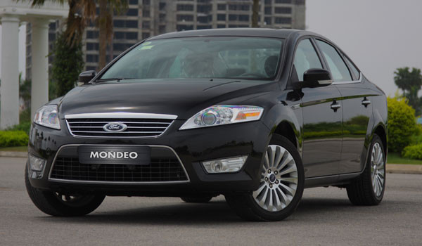 Ford Việt Nam công bố giá mới cạnh tranh cho Mondeo 2.3L