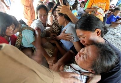 Hơn 400 người Indonesia chết vì thảm họa kép