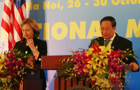 Chuyến thăm của Ngoại trưởng Clinton và thành tựu hợp tác Việt-Mỹ