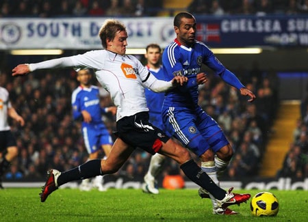 Malouda mang về 3 điểm quý giá cho Chelsea