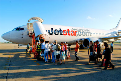 Jetstar Pacific bán vé rẻ chặng TP.HCM đi Huế, Vinh, Hải Phòng 