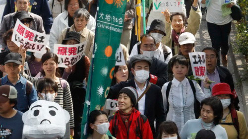 Nhật: đưa nước nhiễm phóng xạ cao vào bể chứa bên ngoài