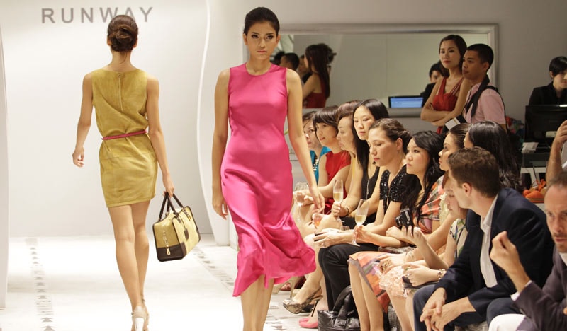 Fashion show kỷ niệm 1 năm hoạt động của Runway