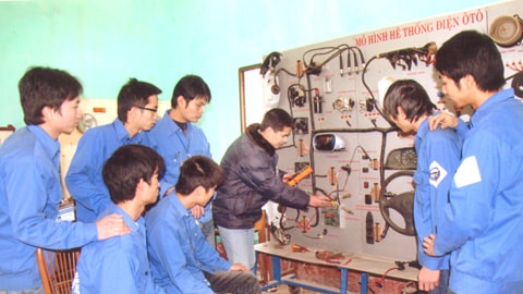 Trên 80% sinh viên cao đẳng nghề ra trường có việc làm