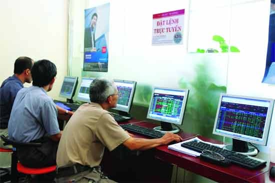 Doanh nghiệp được, mất gì khi hủy niêm yết?