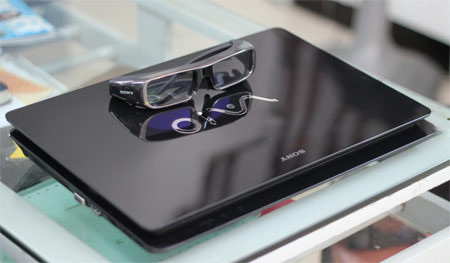 Laptop 3D của Sony giá 47 triệu ở VN