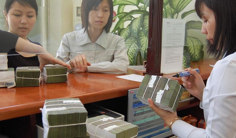 Ngân hàng tiếp tục lãi lớn