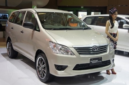 Toyota Innova 2012