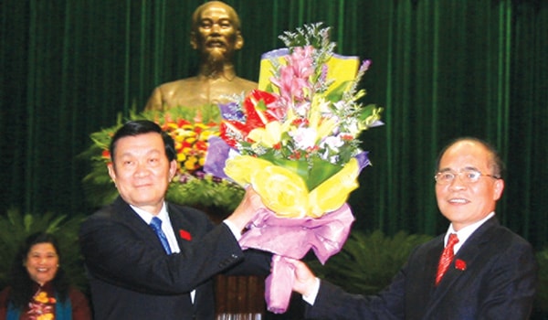 Lãnh đạo “vì dân”