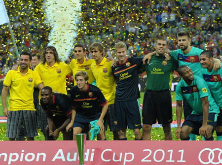 Hạ Bayern, Barcelona vô địch Audi Cup 2011