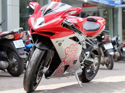 Ngắm siêu xe MV Agusta F4 2011 ở Sài Gòn
