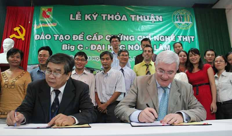 Big C ký kết đào tạo với Đại học Nông lâm TP.HCM