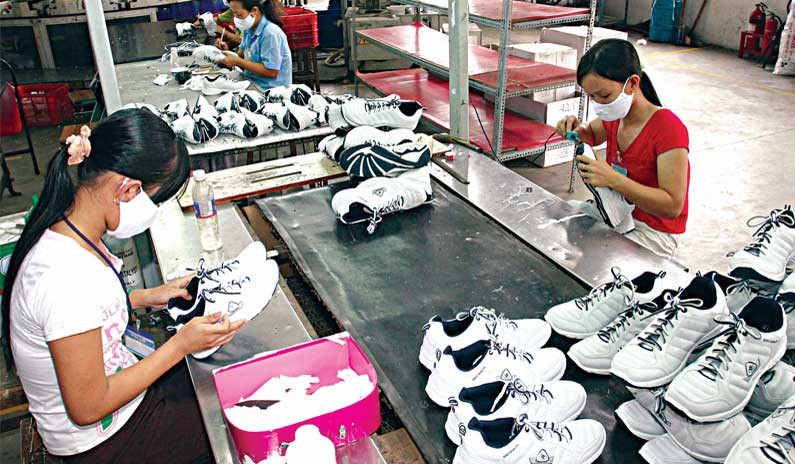 Da giày xuất khẩu: Phân vân trở lại EU