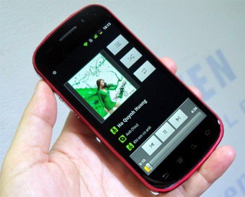 Smartphone Mobiado xa xỉ giá 73 triệu đồng ở VN