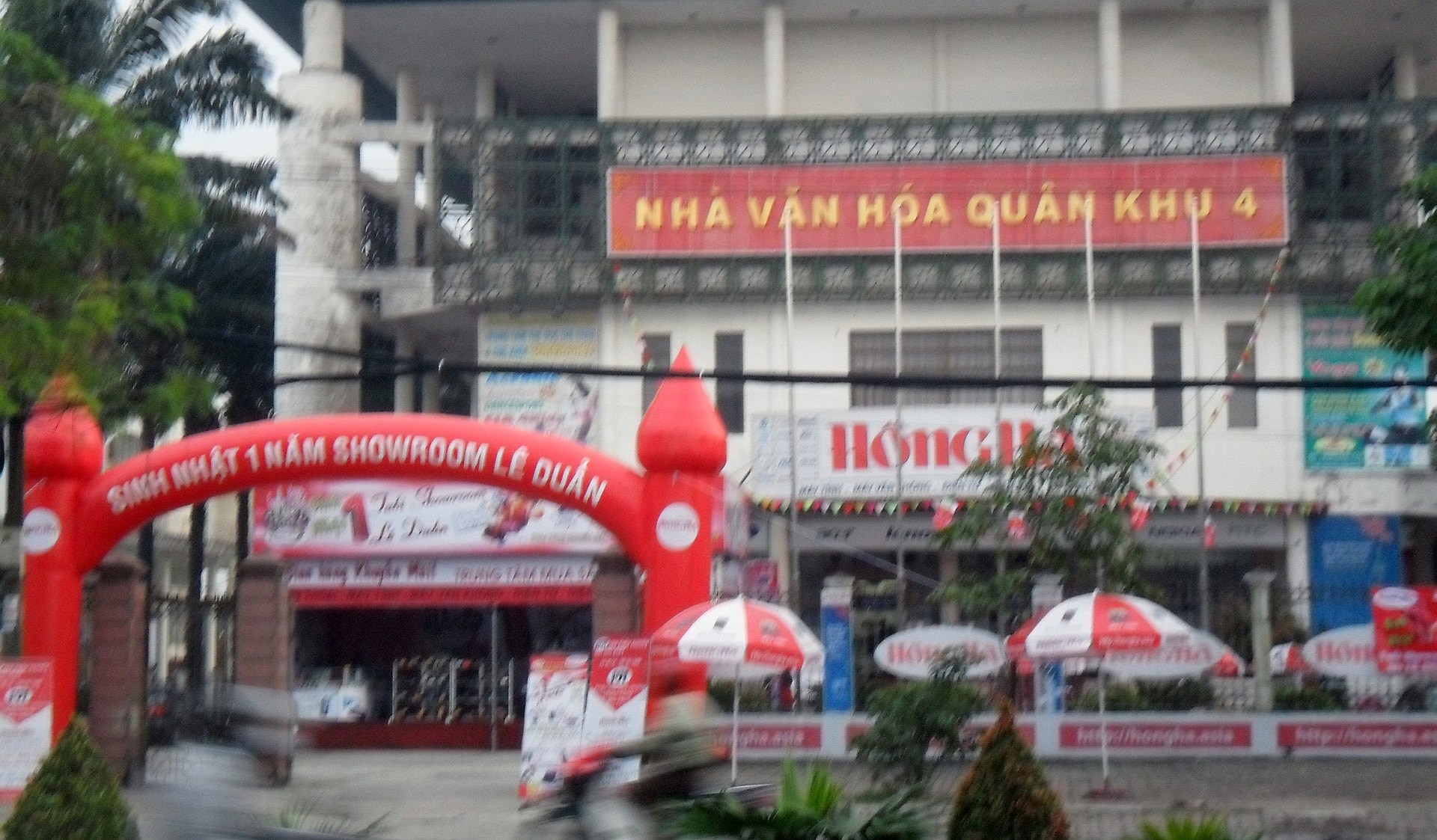 Nghệ An: Nhà văn hóa biến thành... “Showroom”