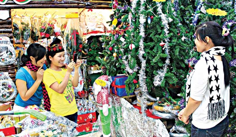 Thị trường Giáng sinh: Chuông rung là bán