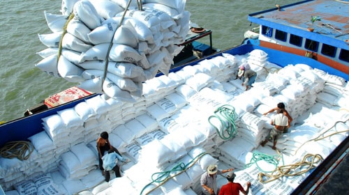 GDP năm 2011 đạt 1.300 USD/người