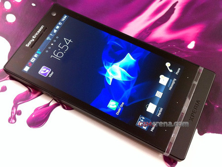 Sony Ericsson Arc HD màn hình siêu nét lộ diện