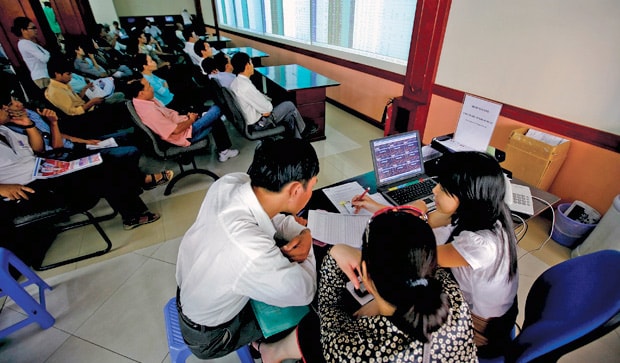 Chứng khoán vào cuộc tái cấu trúc