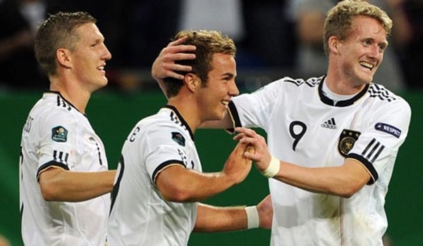 Đức và Hà Lan công bố danh sách dự Euro 2012
