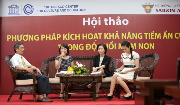 Giáo dục trẻ: Nên bắt đầu từ 