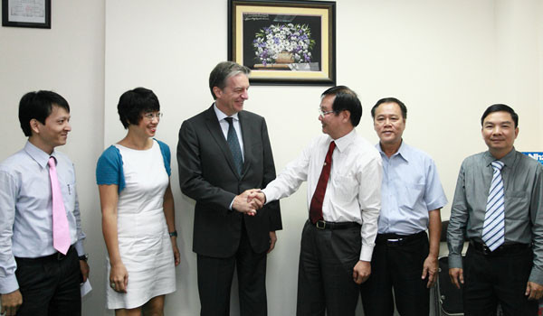 Tân Phó tổng lãnh sự CHLB Đức thăm Báo Doanh Nhân Sài Gòn