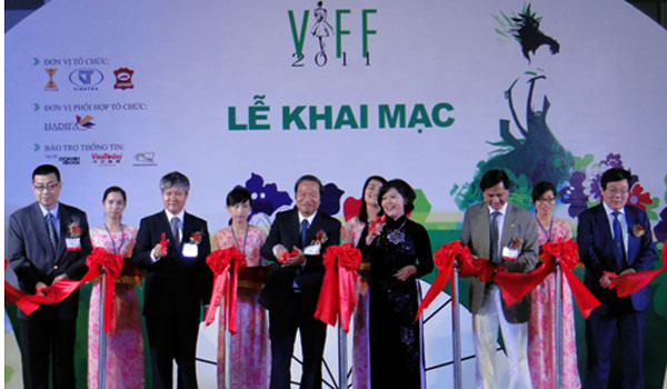 VIFF 2012: Vũ điệu  sắc màu thời trang Việt