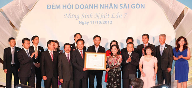 CLB DNSG được Thủ tướng Chính phủ tặng Bằng khen