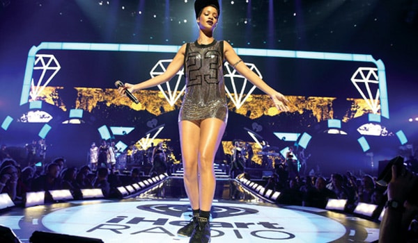American Music Awards 2012: Rihanna sẽ lại bay cao?
