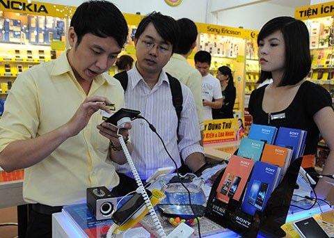 Tốn hàng tỷ đô la nhập điện thoại